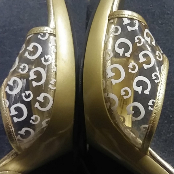 #93. Guess heels. 4inch. Size: 8.5 - Picture 7 of 8